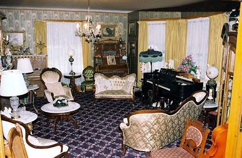 Oakenwald Terrace Hotel Chatfield Ngoại thất bức ảnh
